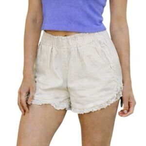 Very J Off-White Ruffle Trim Casual Denim Oversized Elastic Waist Shorts Size M